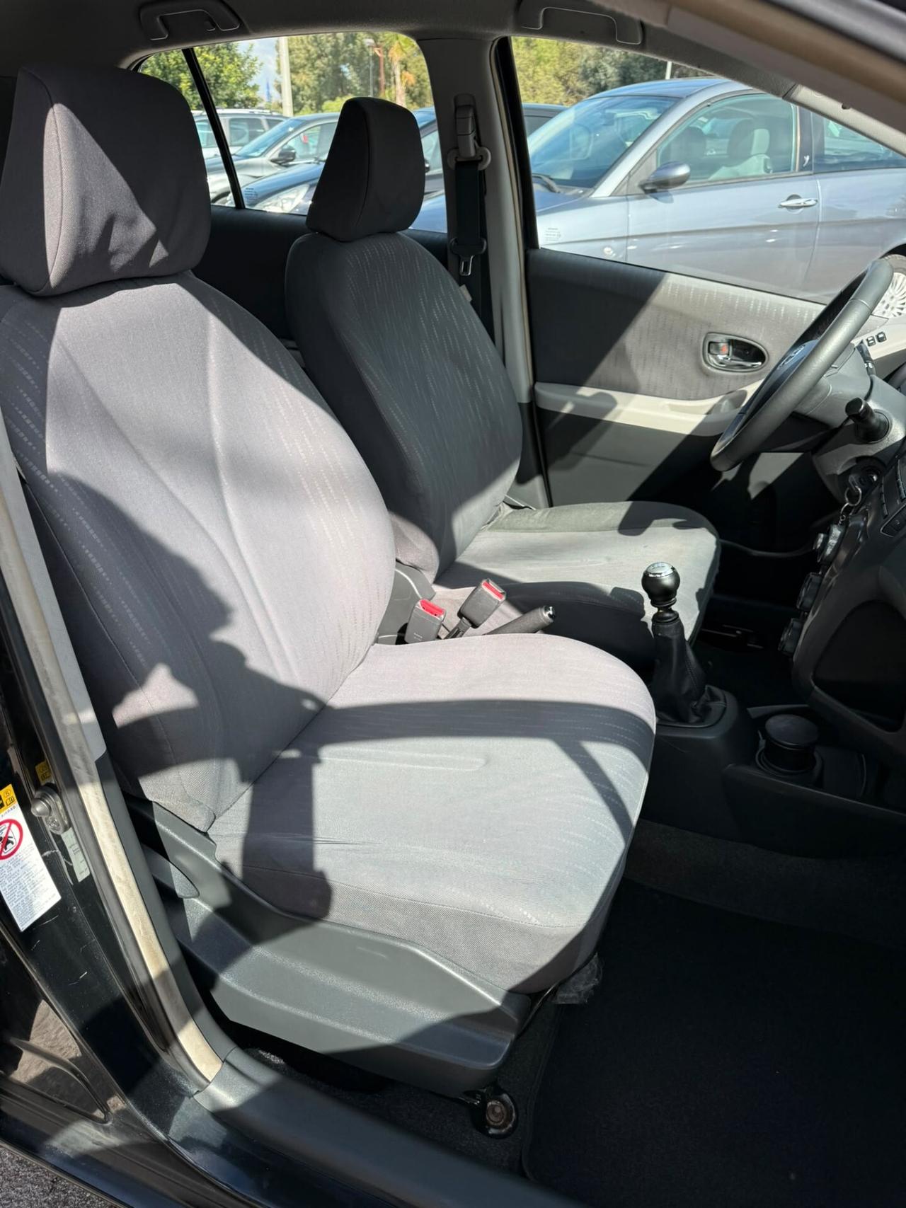 Toyota Yaris 1.4 D-4D DPF 5 porte Sol