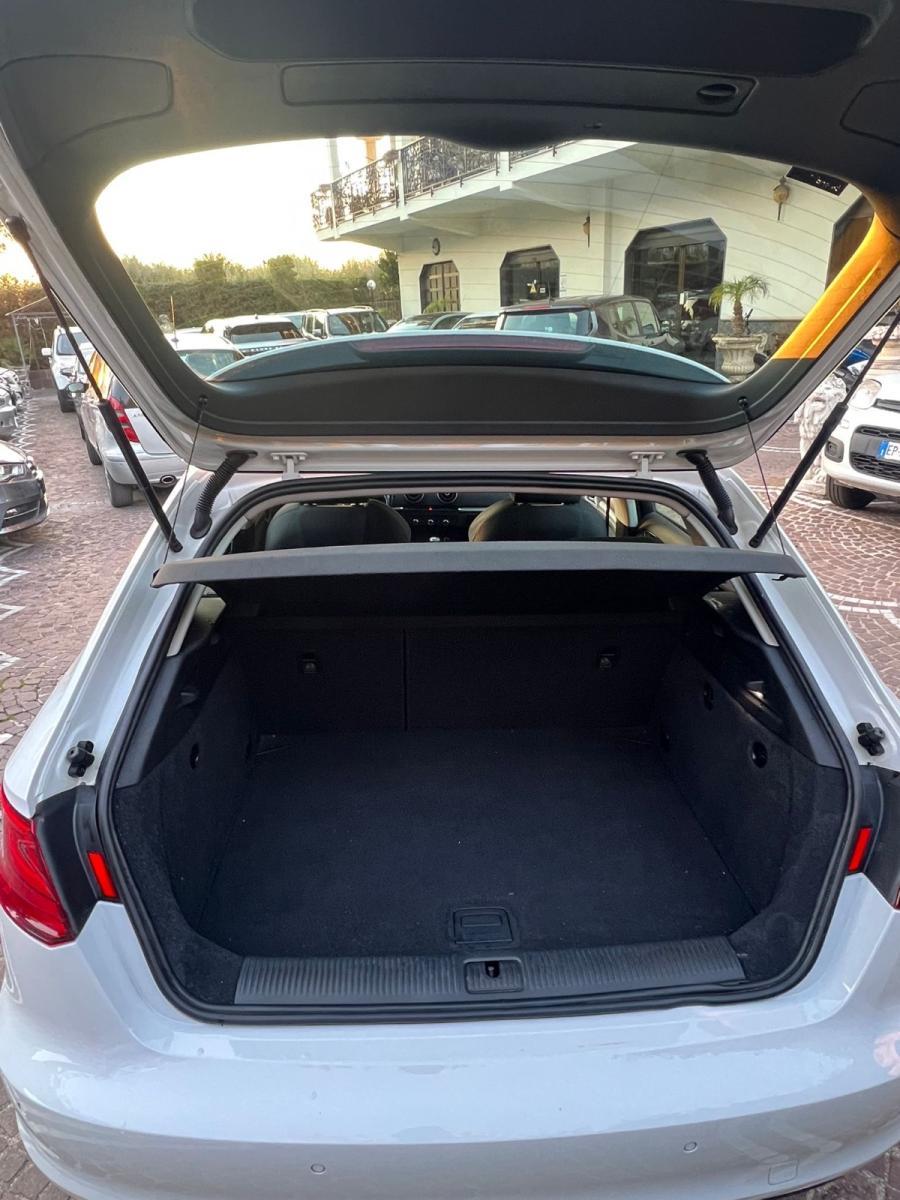 AUDI A3 Sportback 1.6 TDI clean diesel Ambition