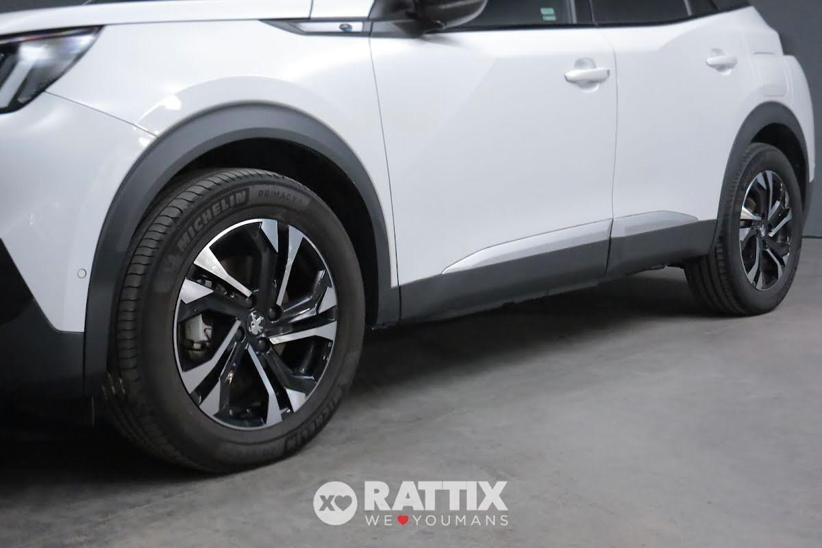 Peugeot e-2008 motore elettrico 100kW GT