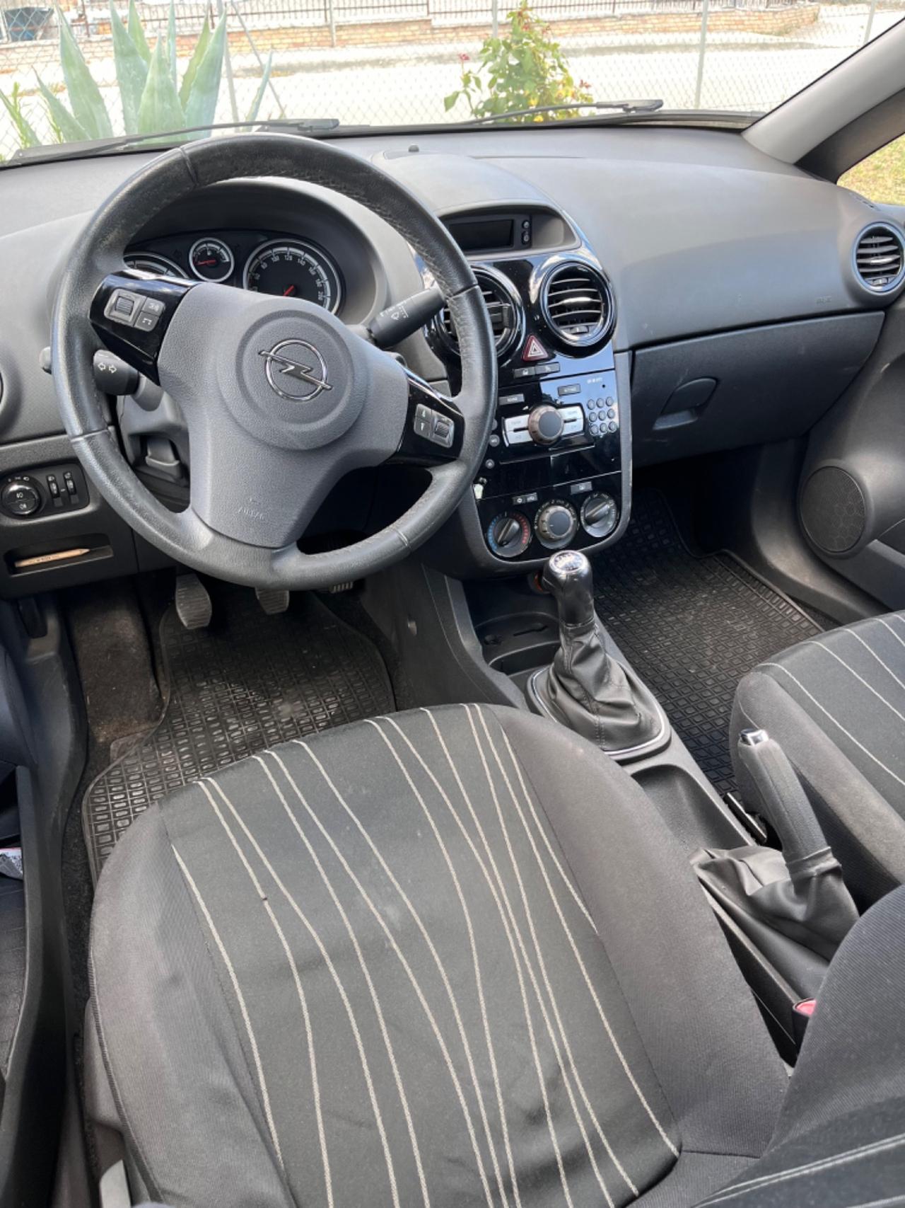 Opel Corsa 1.3 Multijet 2010 NEOPATENTATI