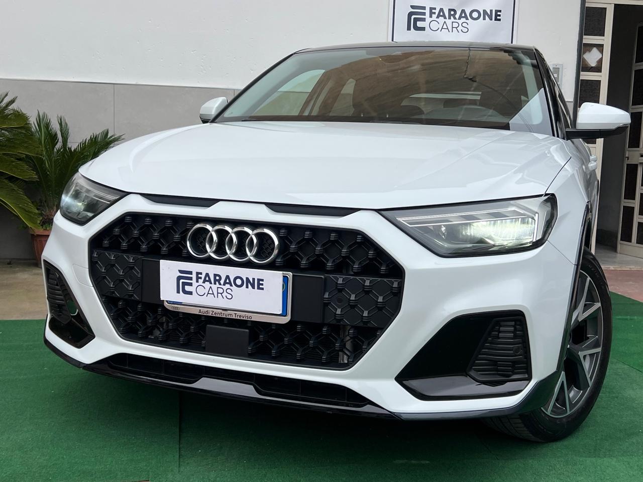 Audi A1 citycarver/allstreet 30 TFSI S tronic Identity Contrast