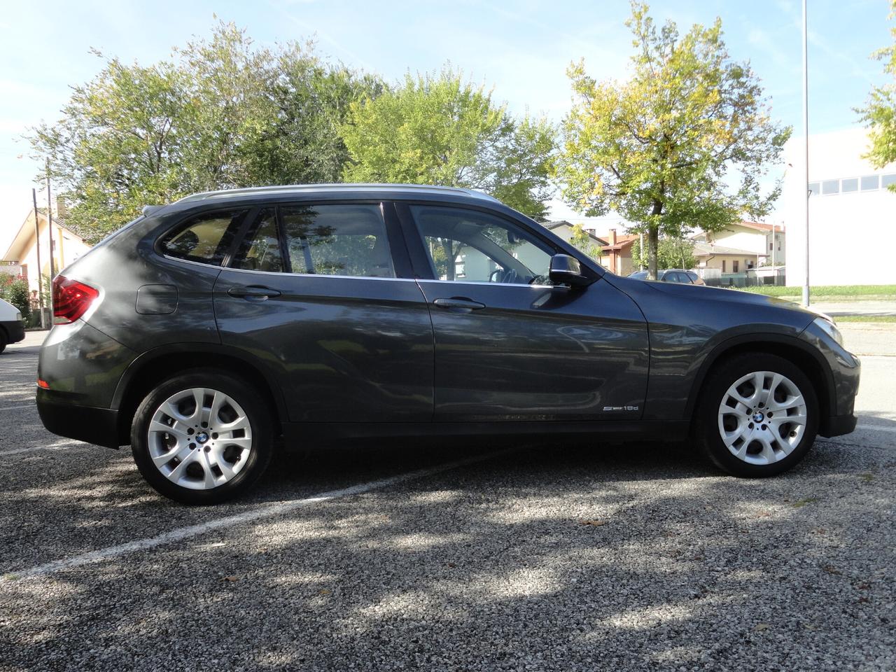 Bmw X1 sDrive18d X Line
