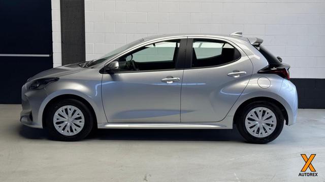 TOYOTA Yaris 1.5 Hybrid 5 porte Business