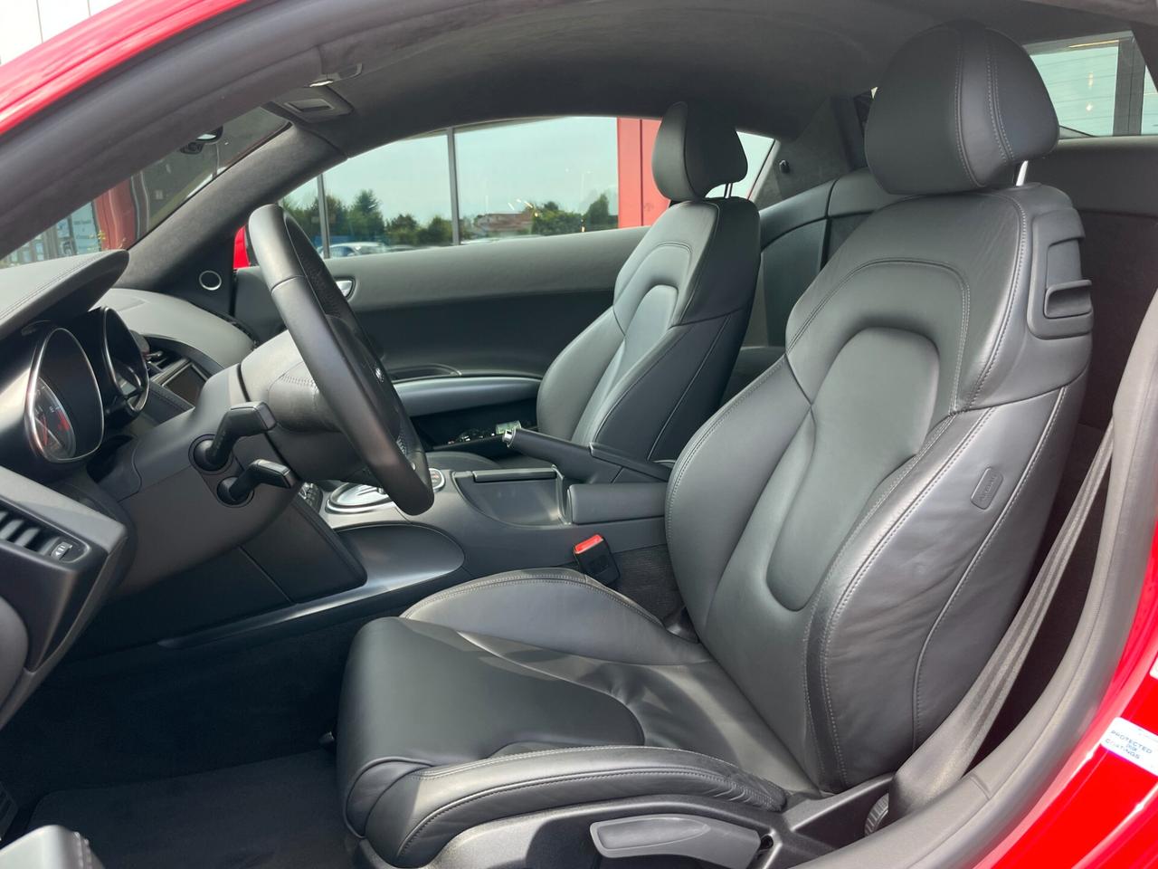 Audi R8 4.2 V8 Cambio MANUALE