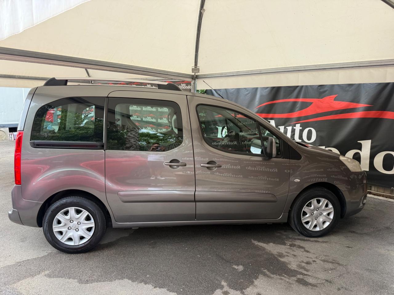 Peugeot Partner Tepee 1.6 HDi 92CV Outdoor