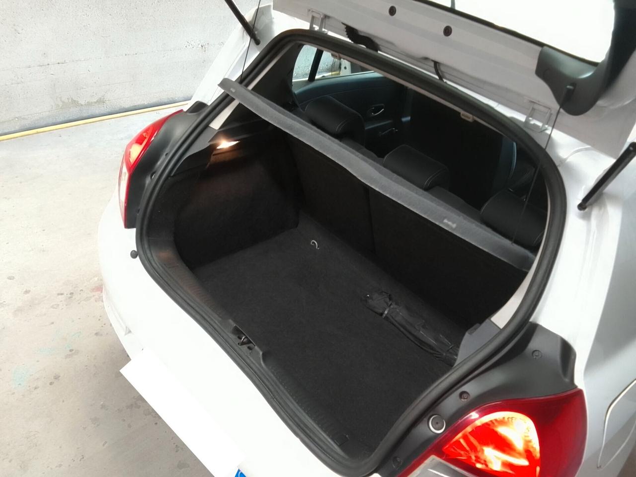 Renault Clio 1.5 TDCI 5PORTE ok Neo