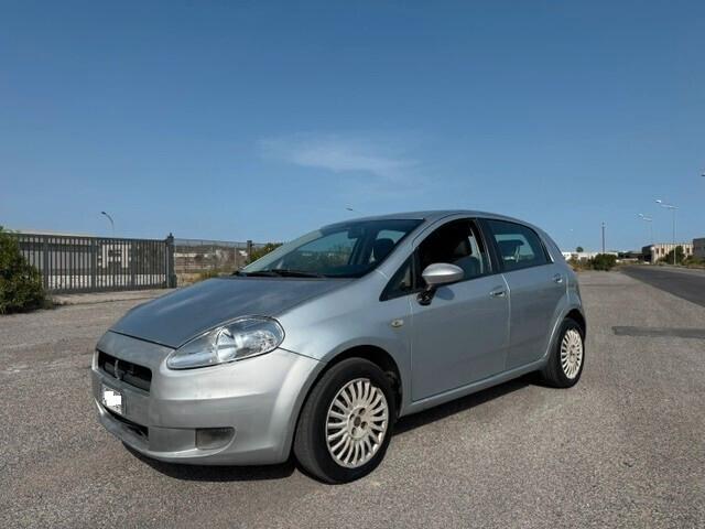 Fiat Grande Punto 1.3 MJT 75 CV 5 porte Dynamic