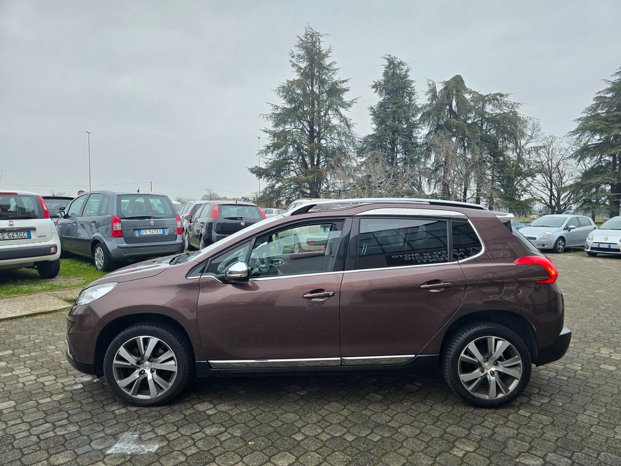 Peugeot 2008 BlueHDi 120 Allure