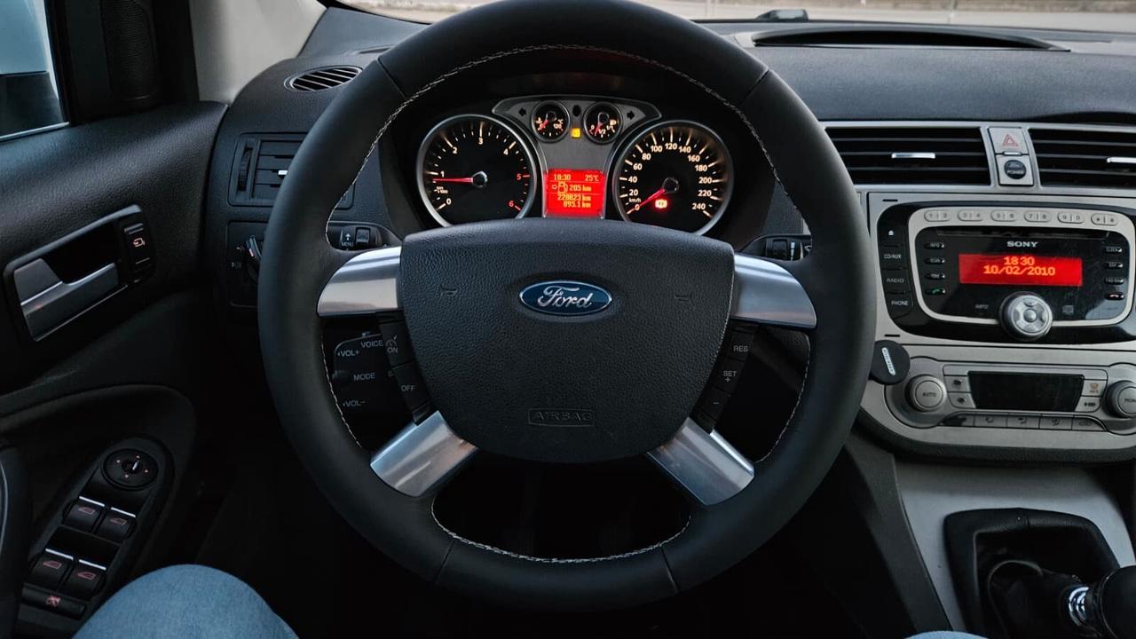 Ford Kuga 2.0 TDCi 136CV 4WD Titanium