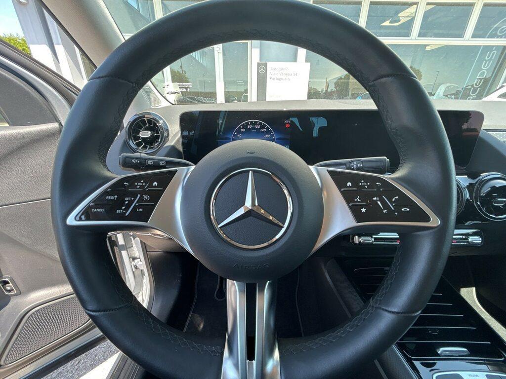 Mercedes GLA 180 180 D Advanced 8G-DCT