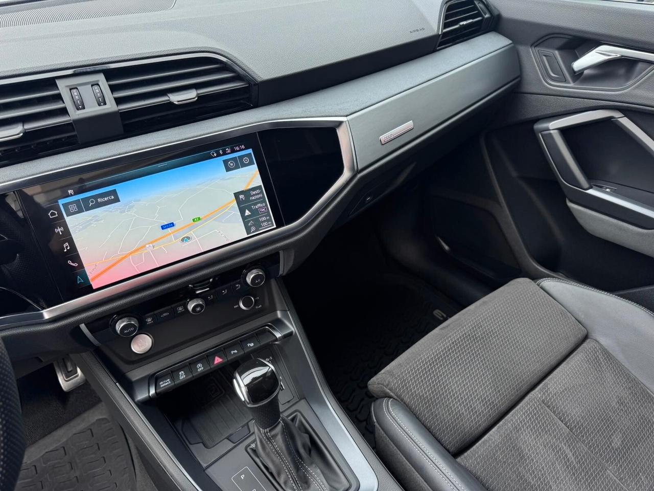 Audi Q3 SPB 35 TDI S tronic line edition - Tetto apribile