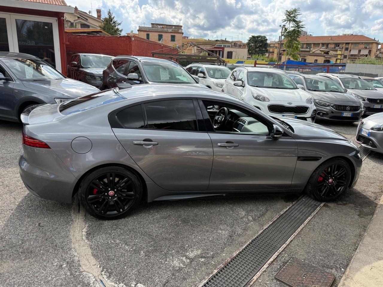 XE 2.0 D 204 CV-R-Dynamic HSE-IVA ESP-unipro