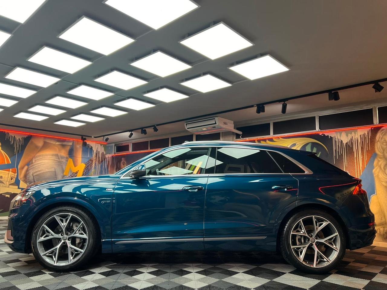 Audi Q8 50 TDI 286 CV quattro tiptronic Sport (610)