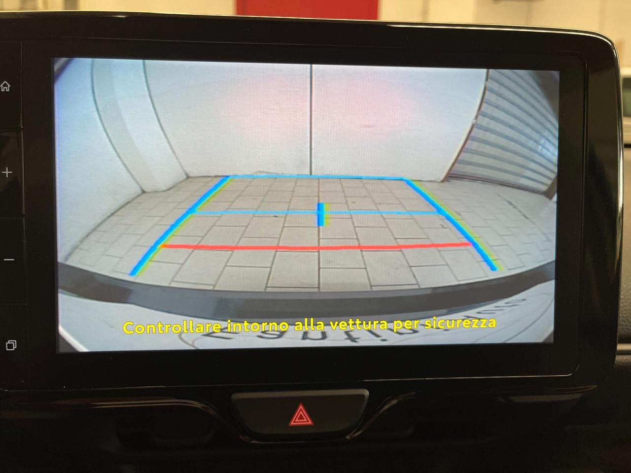 Toyota Yaris Trend Teck Pack 1.5h-Ok Neopatentato-LEGGI SOTTO