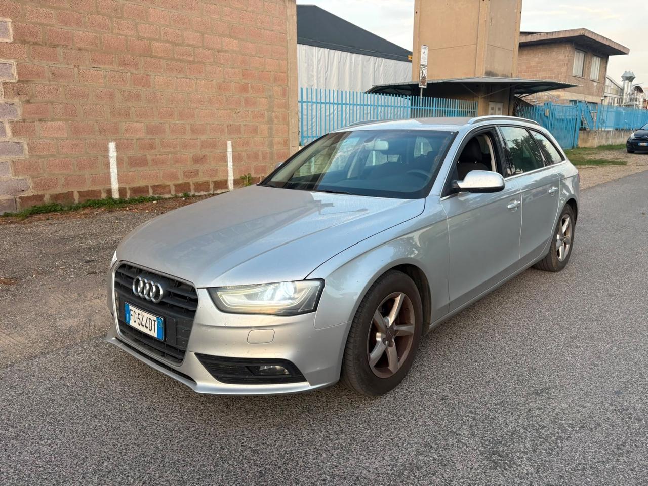 Audi A4 Avant 2.0 TDI 143CV 212.000 KM TENUTO OTTIMI