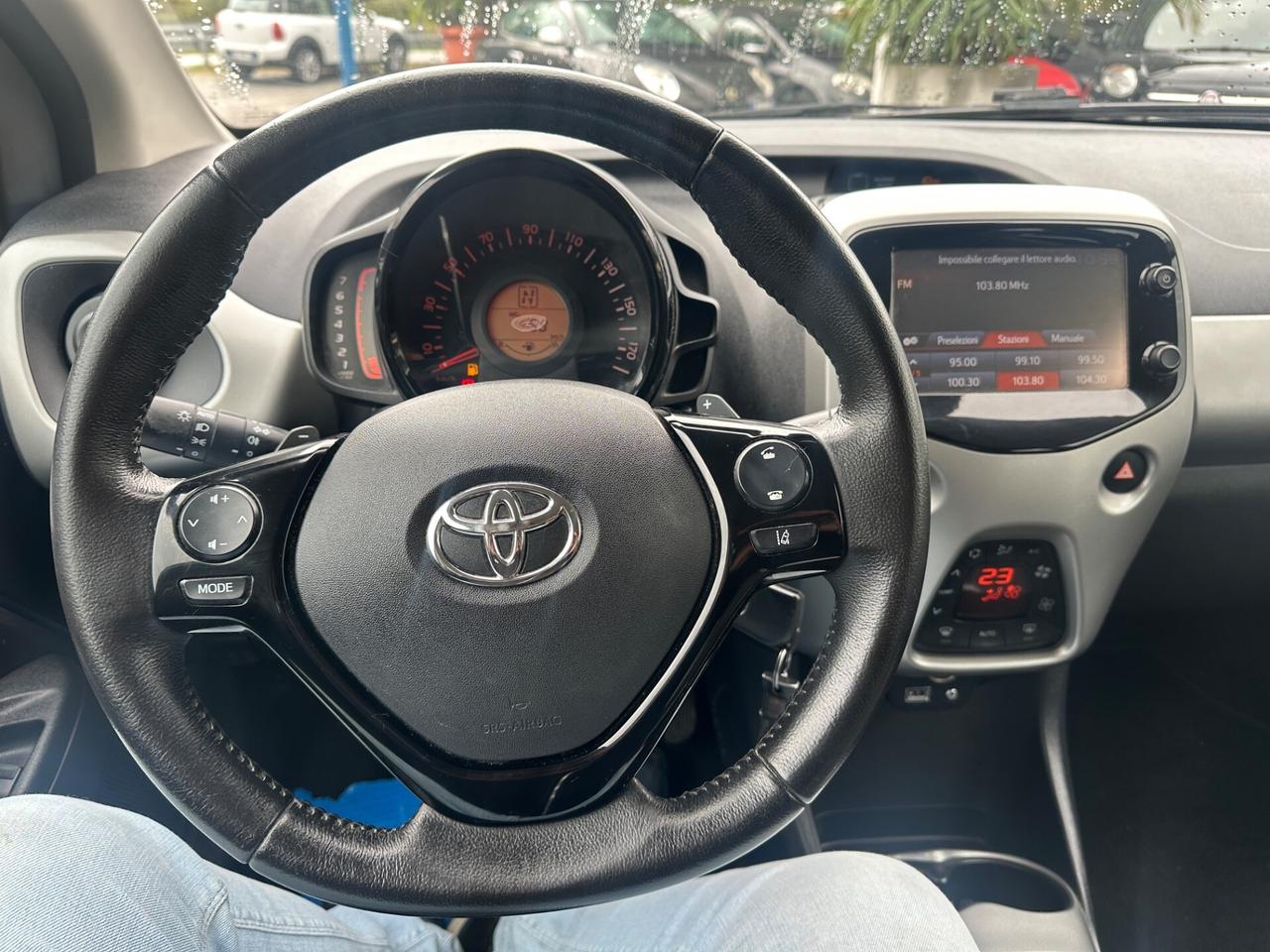 Toyota Aygo 1.0 VVT-i 69 CV 5 porte AUTOMATICA