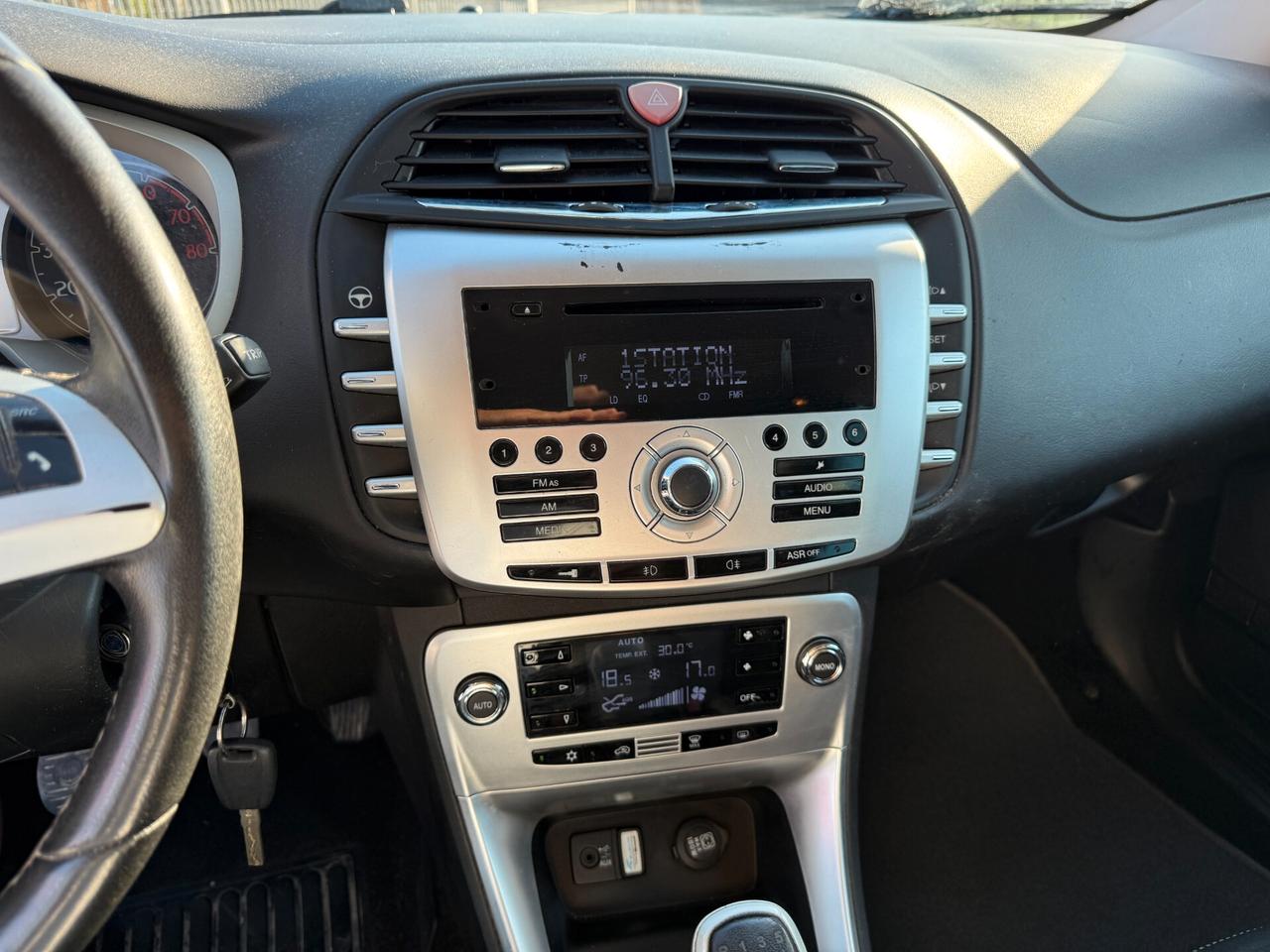 LANCIA DELTA ANNO 2011 1.4 BENZINA 120 CV