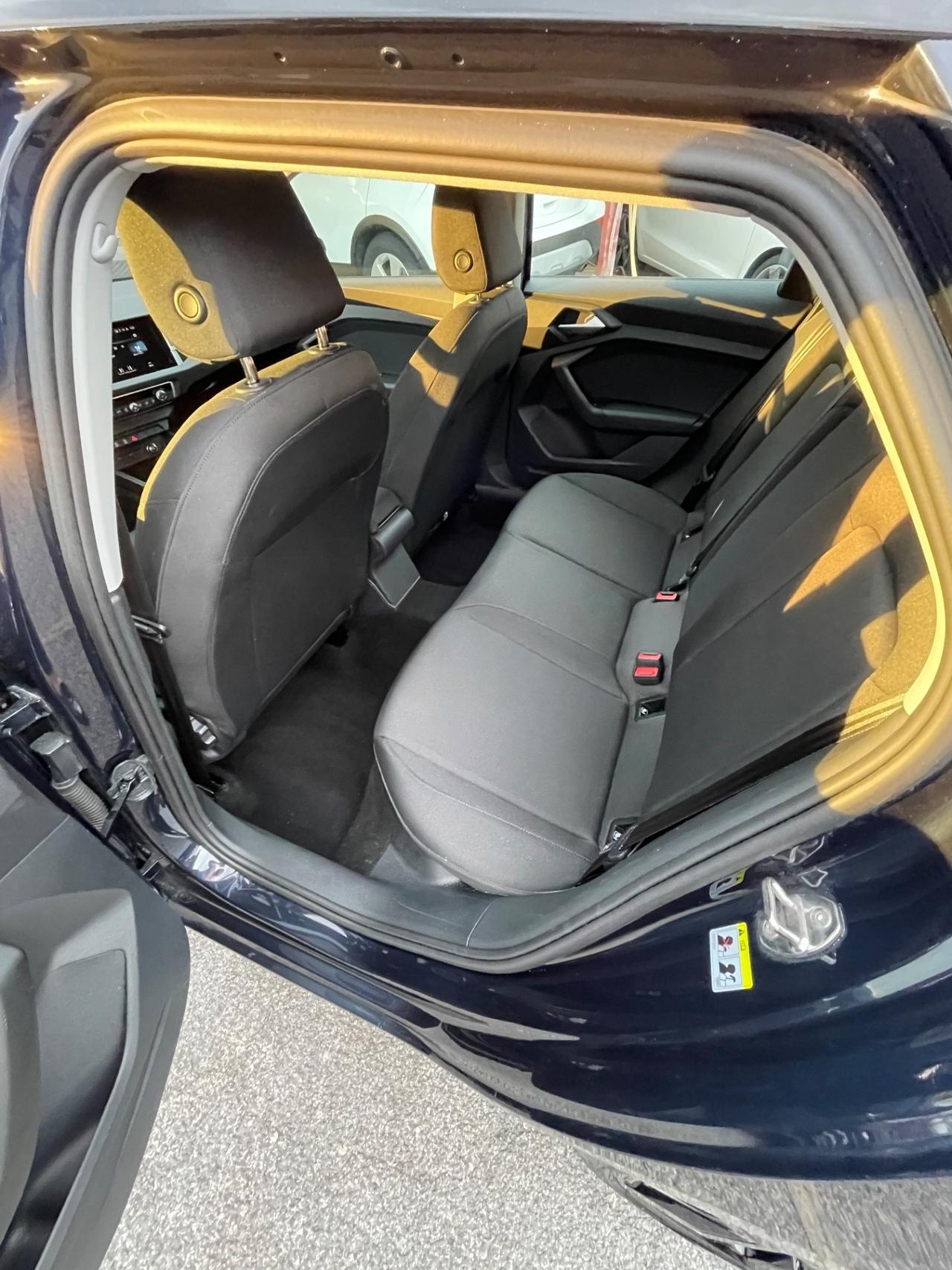 A1 SPB 30 TFSI S tronic S line-unipro-rate-garanzia