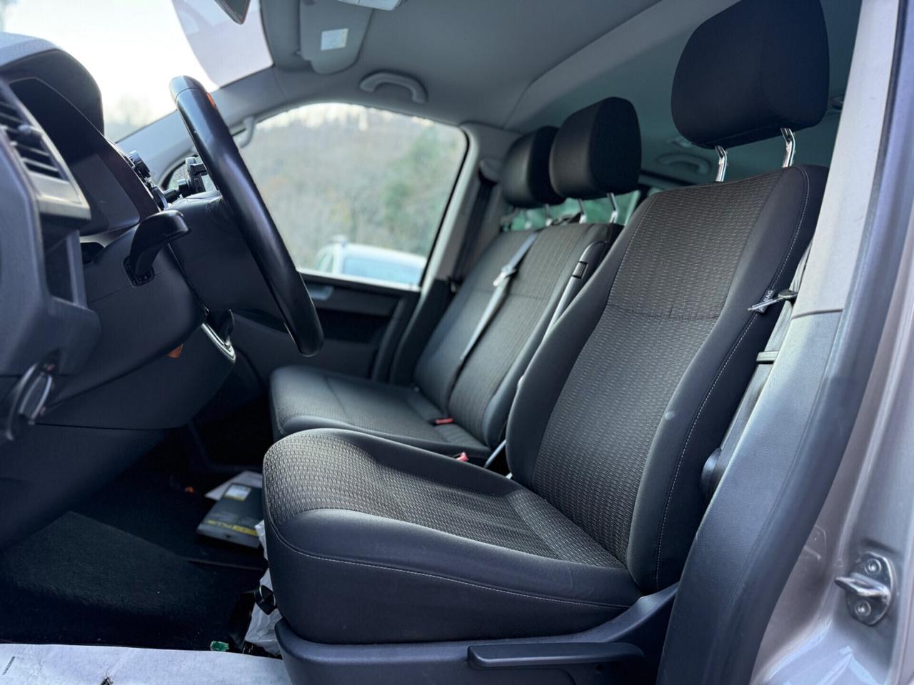 Volkswagen Caravelle 2.0 TDI 150CV DSG 9 posti