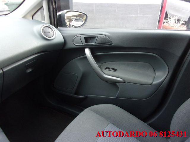 FORD Fiesta 1.4 96CV aut. 5 porte Titanium