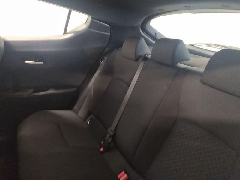 Toyota C-HR C-HR 1.8 Hybrid E-CVT Active