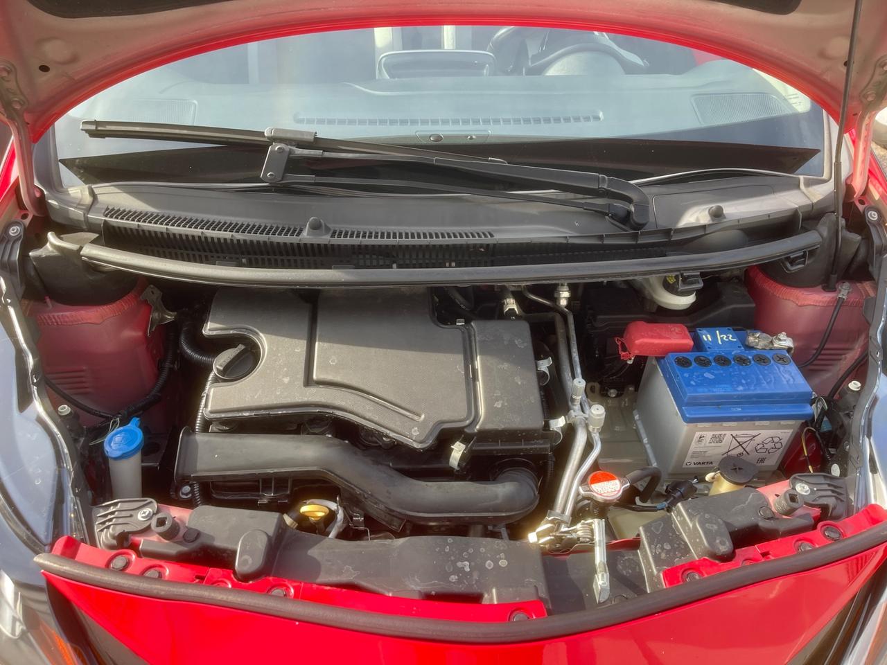 Toyota Aygo 1.0 VVT-i 69 CV 5 porte x-wave Bordeaux TSS