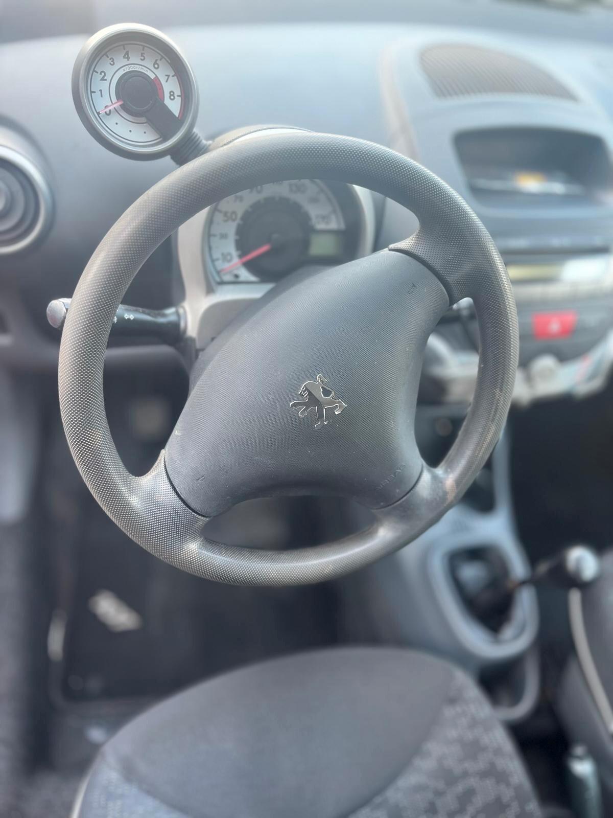 Peugeot 107 1.0 68CV 5p. Sweet Years