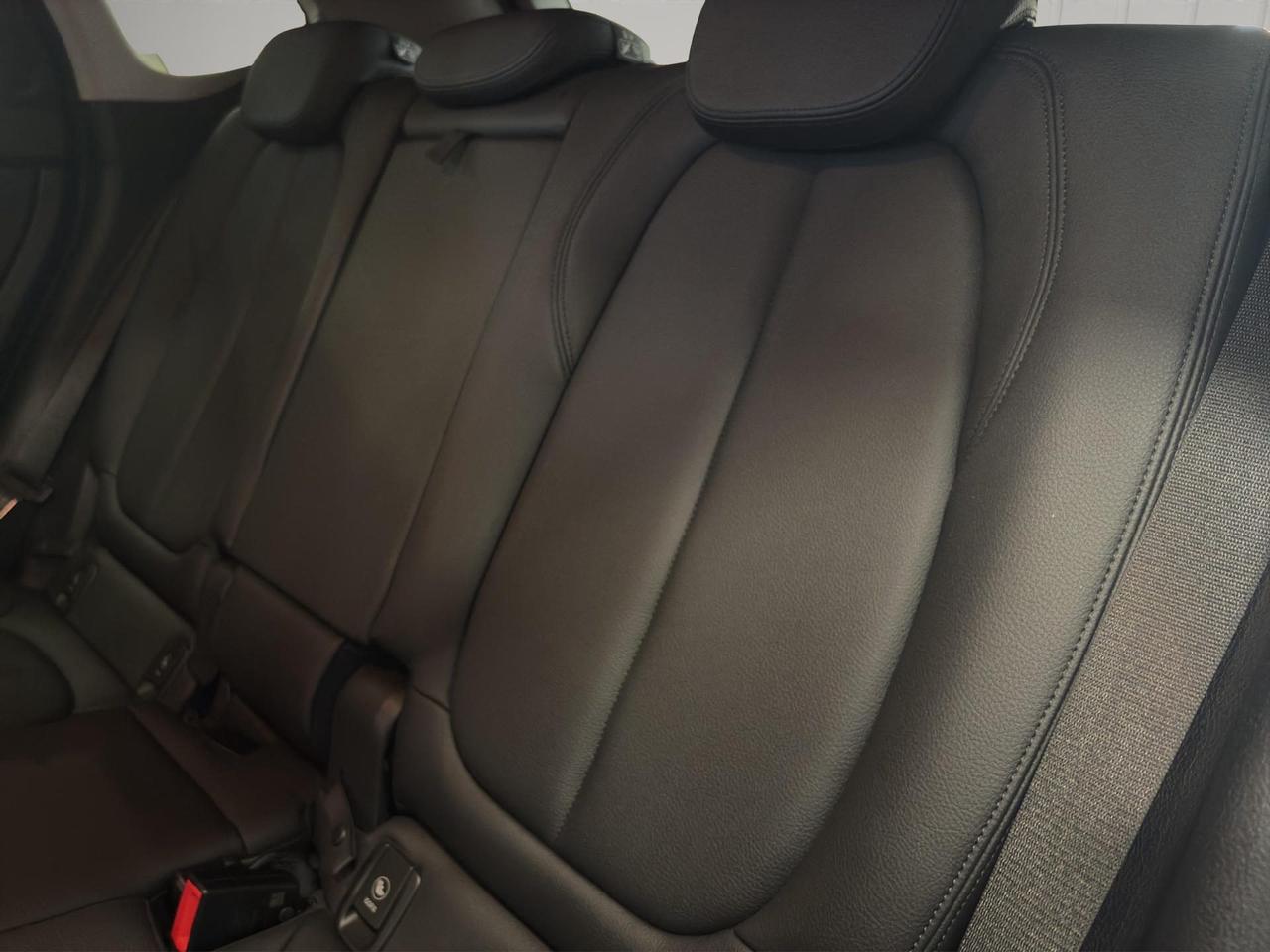 Bmw 218d Active Tourer Advantage my17