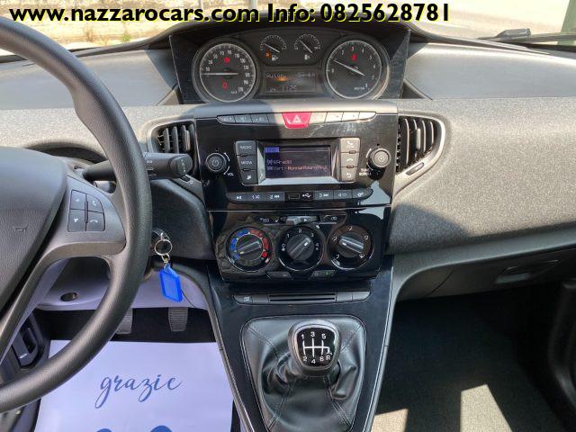 LANCIA Ypsilon 1.0 FireFly 5 porte S&S Hybrid Ecochic Silver