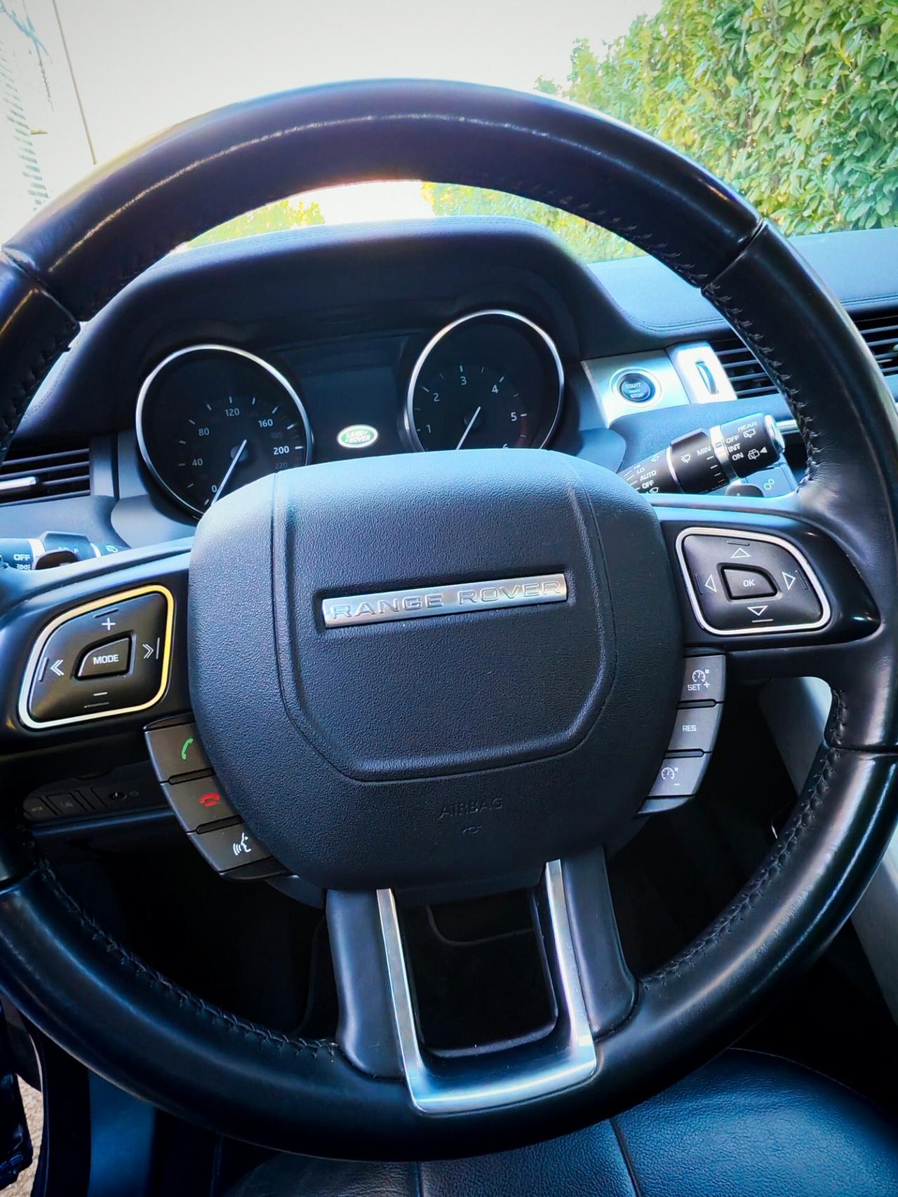 Land Rover Range Evoque 2.0 TD4 150 CV 5p. SE