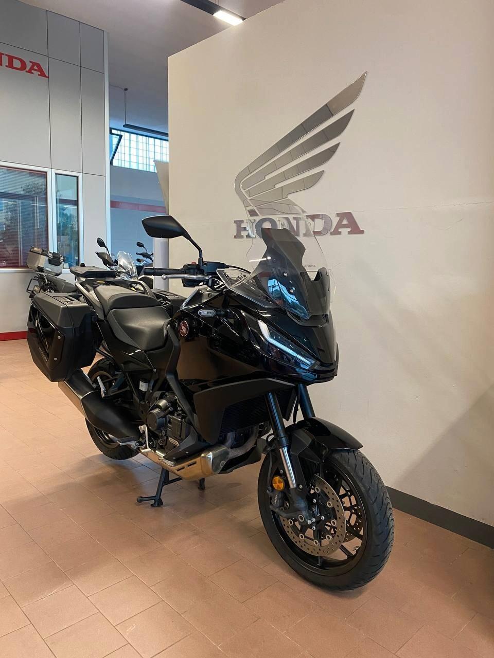 Honda NT 1100 dct