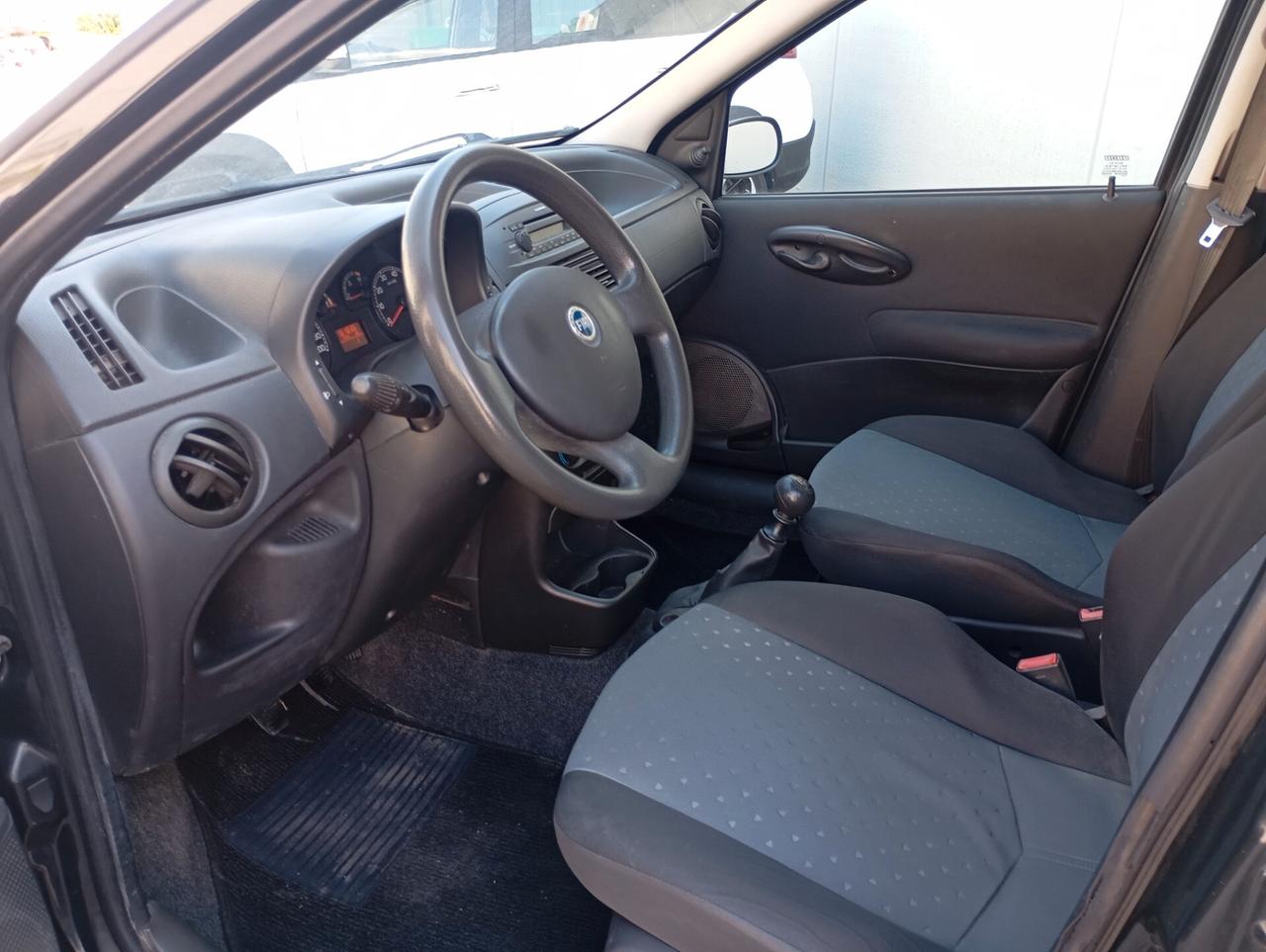 FIAT PUNTO OK NEOPATENTATI