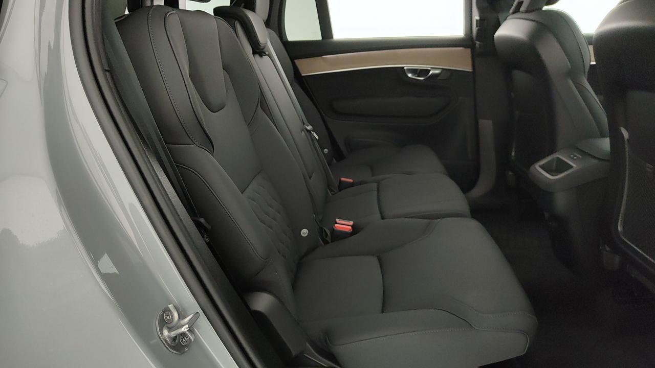 VOLVO XC90 2.0 b5 Plus Bright awd 7p.ti auto