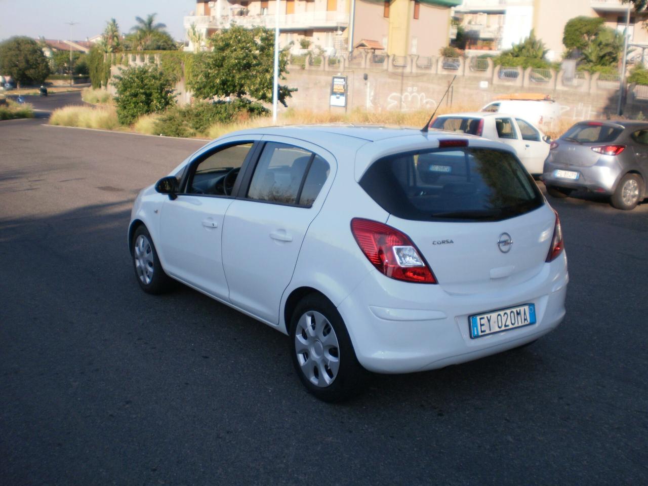 Opel Corsa 1.2 5 porte Cosmo GPL PELLE