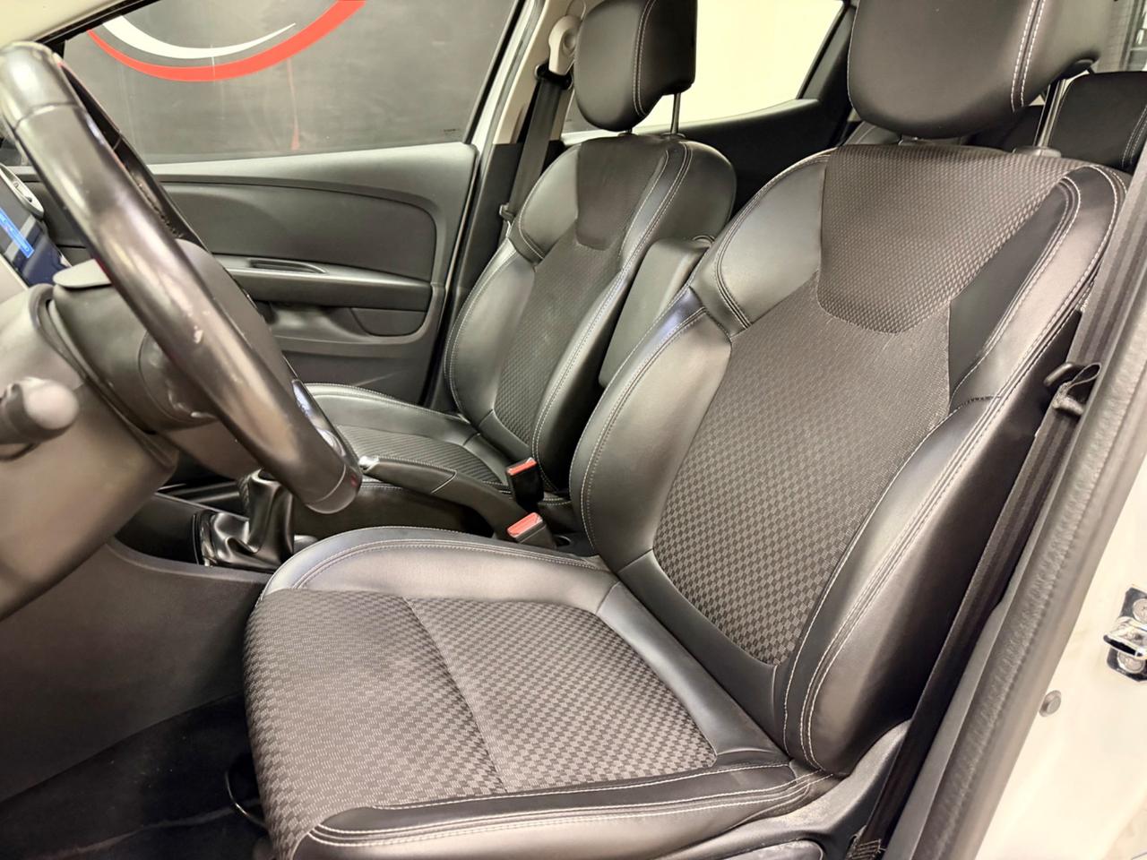 Renault Clio TCe 12V 90CV Start&Stop 5 porte Energy Duel2