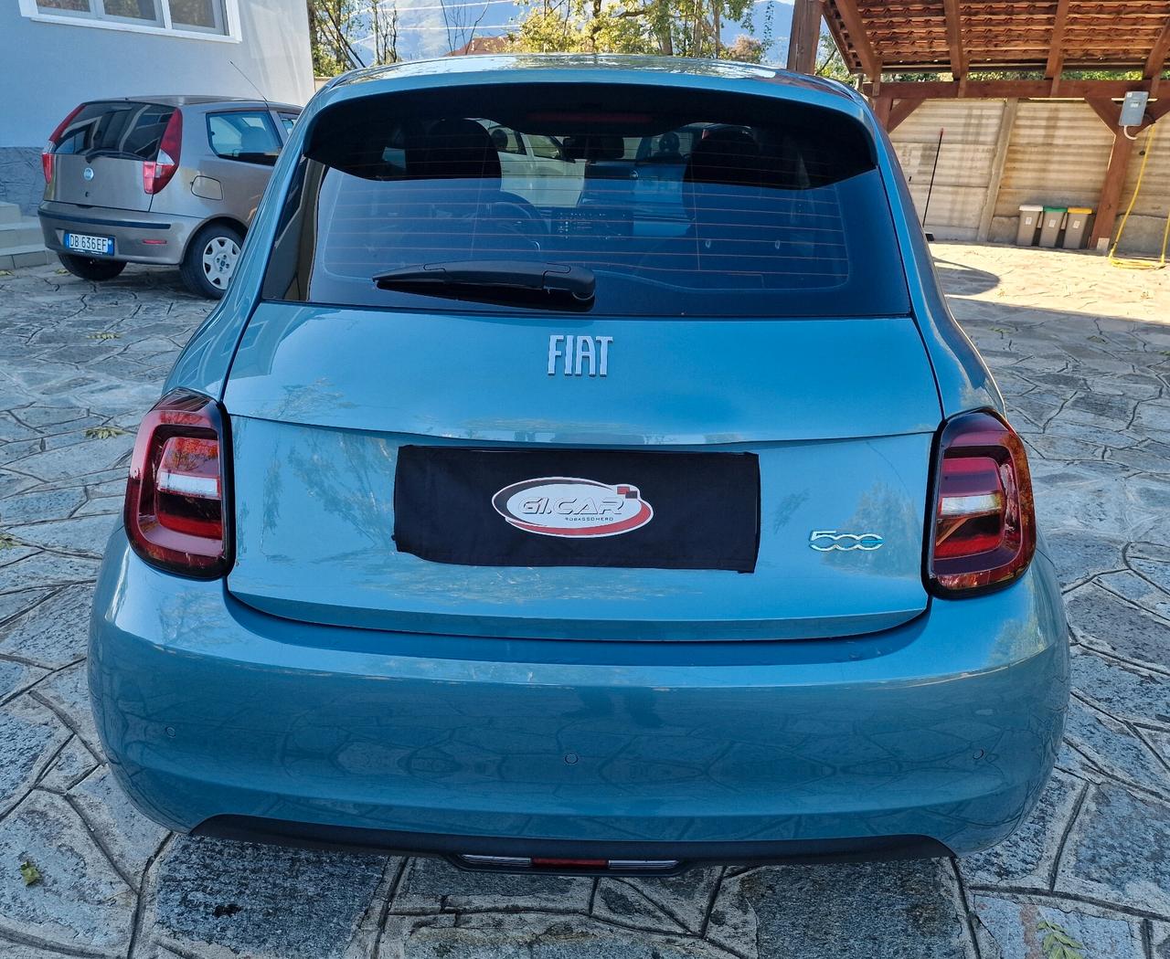 Fiat 500e Passion 42 kWh