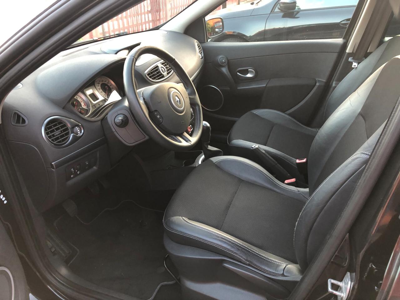 Renault Clio 1.2 16V 5 porte Le Iene