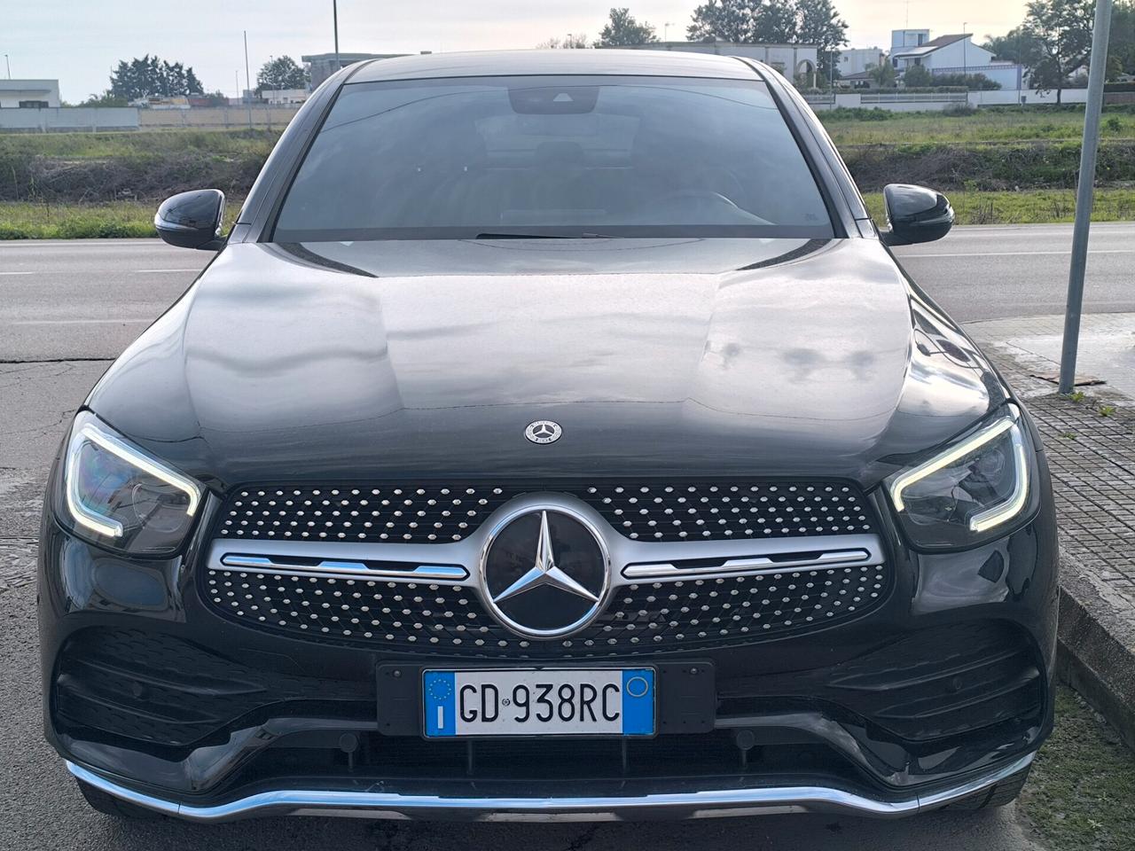 MERCEDES GLC 220 d 4MATIC COUPÉ PREMIUM AMG