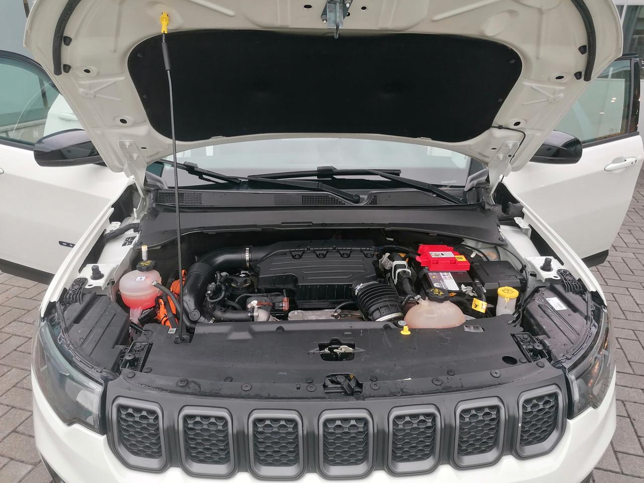 Jeep Compass 1.3 turbo t4 phev Trailhawk 4xe auto