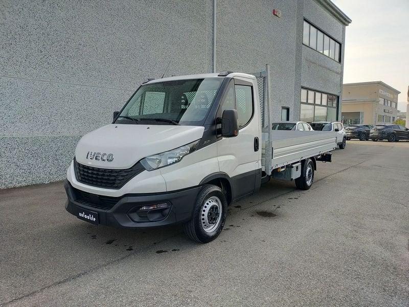 Iveco Daily Daily 35S12 2.3 HPT 3750 Cassone +4 Metri Ruote Sing.
