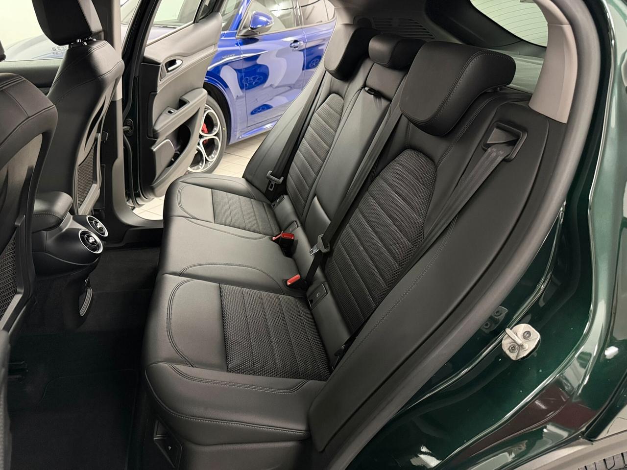 2.2 TD 190 CV EXECUTIVE Q4 19" HARMAN KARDON + SUBWOOFER