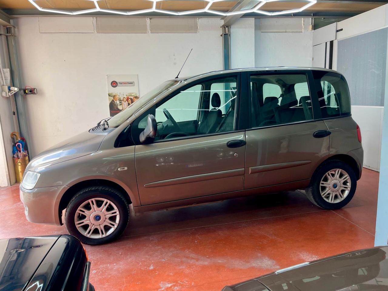 Fiat Multipla 1.6 16V Natural Power Dynamic
