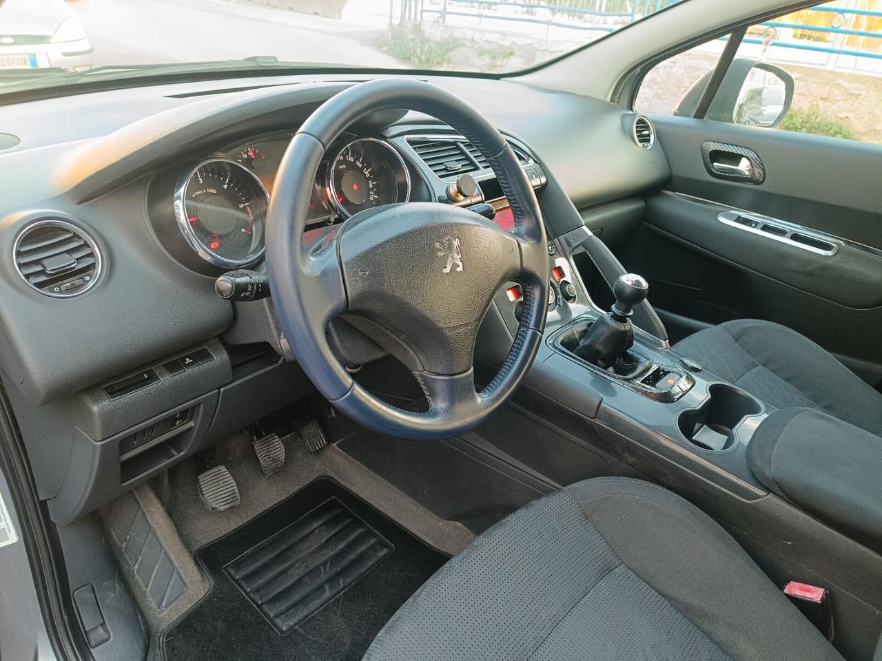 Peugeot 3008 1.6 HDi 112CV Allure