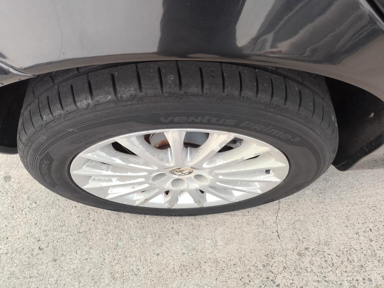 Alfa Romeo 147 1.6 16V TS 5 porte Distinctive