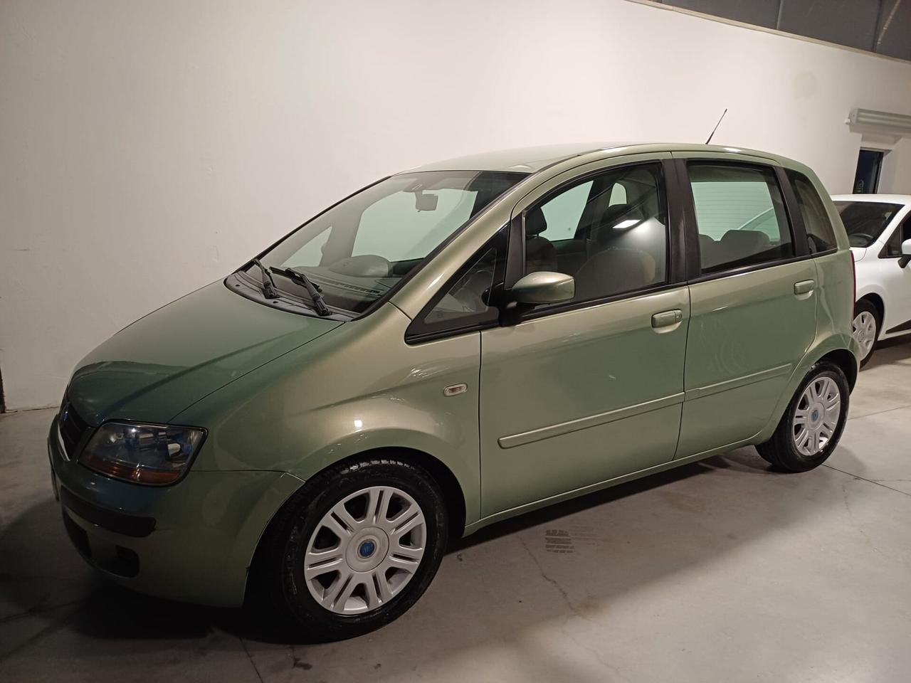 Fiat Idea 1.4 16V Emotion