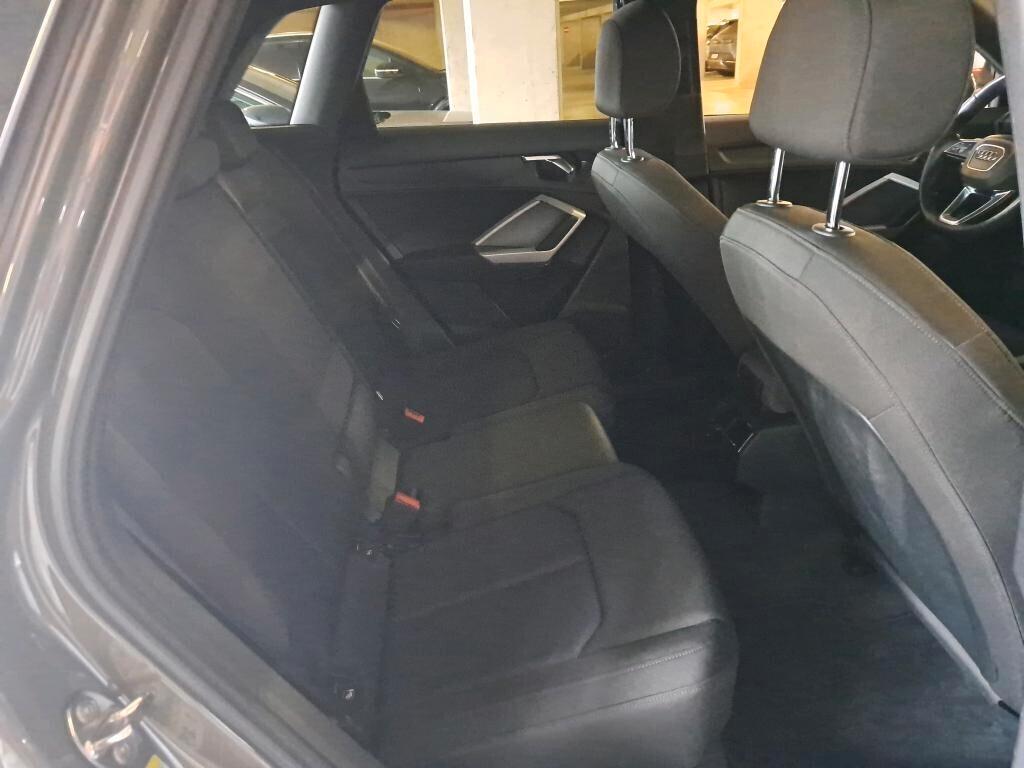 AUDI Q3 35 TDI 150CV S-TRONIC BUSINESS EDITION ( FARI LED - VIRTUAL COCKPIT - CRUISE - NAVI - MIRROR - PDC )