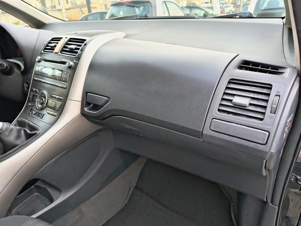 TOYOTA AURIS 2.0 DIESEL SOLI 90.000 KM UNICOPROPRIETARIO