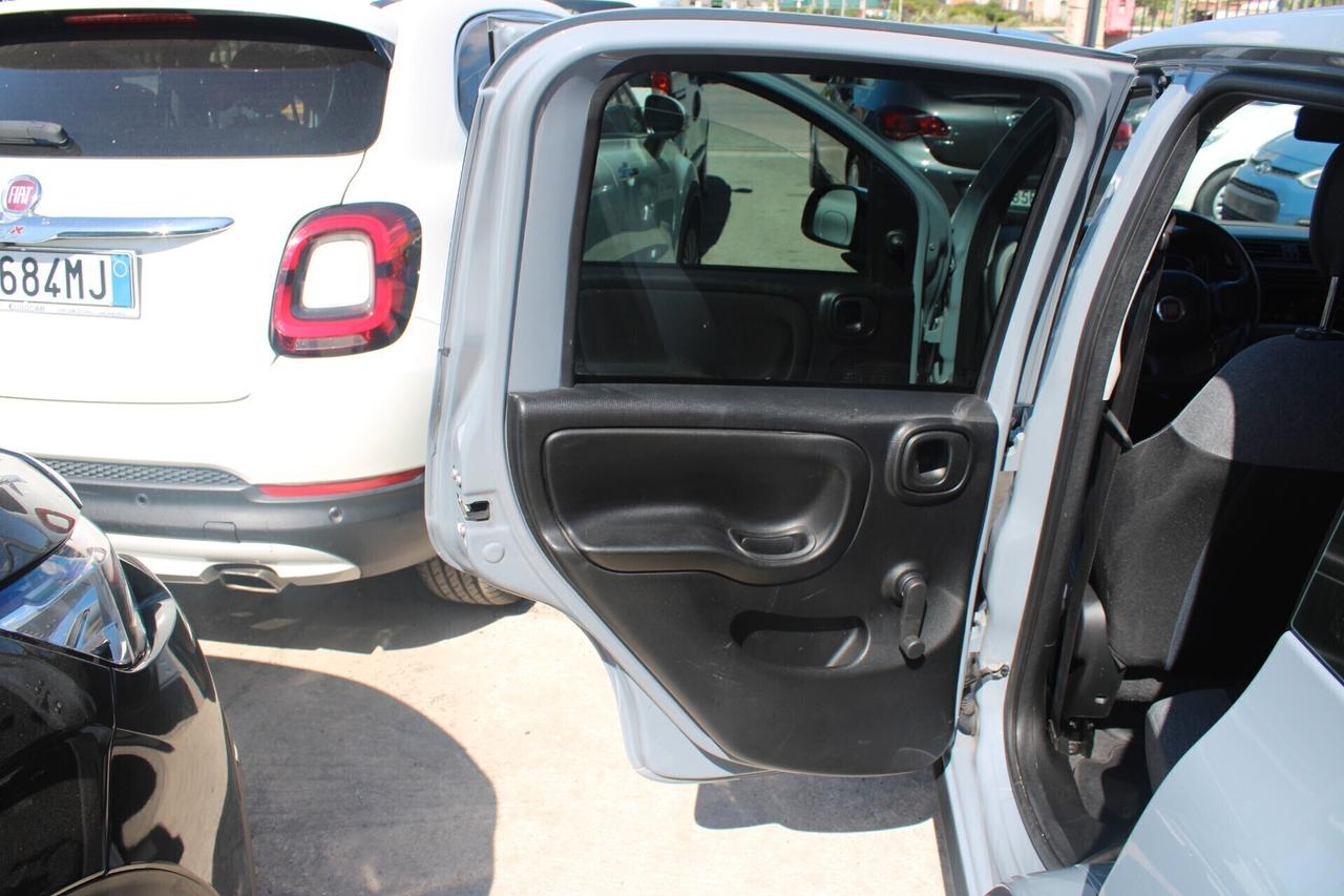 Fiat Panda 1.0 FireFly S&S Hybrid City Cross