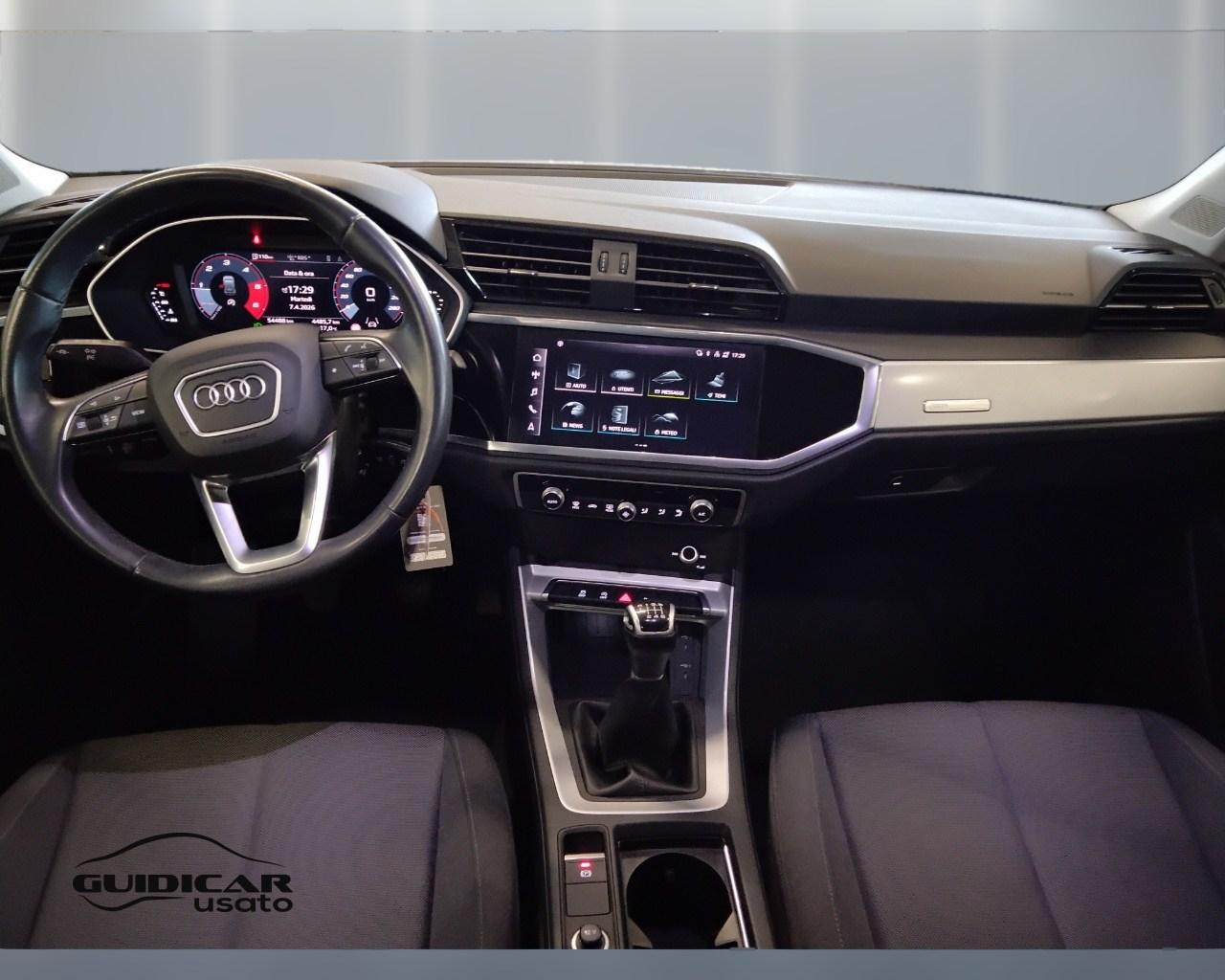 AUDI Q3 II 2018 - Q3 35 2.0 tdi Business Advanced