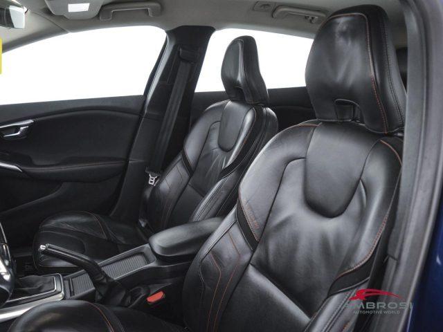 VOLVO V40 Cross Country D2 1.6 Powershift Volvo Ocean Race - PER OPERATORI